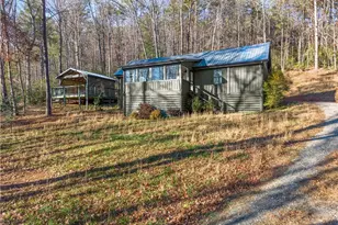 121 Waterfalls Wy, Clarkesville, GA 30523 - Photo 3