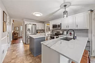 124 Price Hills Ct, Sugar Hill, GA 30518 - Photo 5