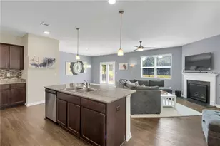 131 Centennial Ridge Dr, Acworth, GA 30102 - Photo 3