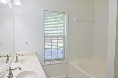 3761 Lake Point Boulevard, Suwanee, GA 30024 - Photo 35