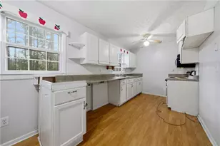 4141 Rebel Trail Dr, Douglasville, GA 30135 - Photo 9