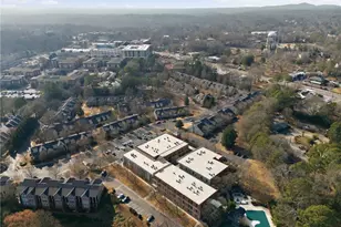 1605 Liberty Ln, Roswell, GA 30075 - Photo 27