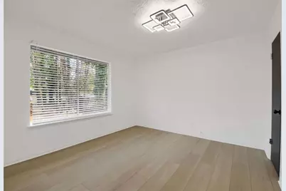 8878 Burnham Way, Jonesboro, GA 30238 - Photo 9