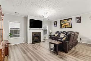 326 Cog Hill Dr, Fairburn, GA 30213 - Photo 7