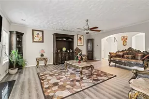 326 Cog Hill Dr, Fairburn, GA 30213 - Photo 5