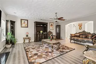 326 Cog Hill Dr, Fairburn, GA 30213 - Photo 5