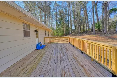 4646 W Lakeshore Drive, Acworth, GA 30101 - Photo 33