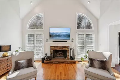 4020 Hampshire Court, Suwanee, GA 30024 - Photo 11