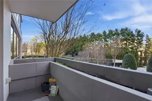 700 Park Regency Pl NE, Atlanta, GA 30326 - Photo 19