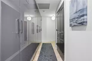 700 Park Regency Pl NE, Atlanta, GA 30326 - Photo 21