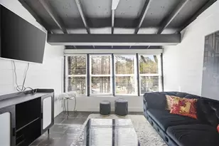 1039 Mariners Ct, Stone Mountain, GA 30083 - Photo 17