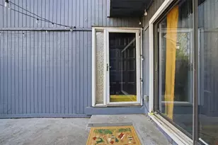 1039 Mariners Ct, Stone Mountain, GA 30083 - Photo 3