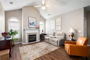 3735 Villa Springs Cir, Powder Springs, GA 30127 - Photo 9