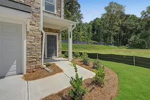 5915 Titan Ln SW, Mableton, GA 30126 - Photo 5