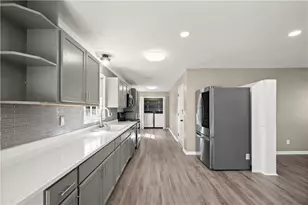 3670 Windy Hill Dr, Gainesville, GA 30504 - Photo 11