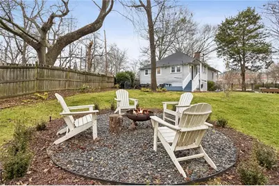 2053 Oakview Road SE, Atlanta, GA 30317 - Photo 43