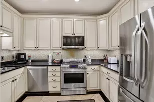 77 Peachtree Pl NE, Atlanta, GA 30309 - Photo 7
