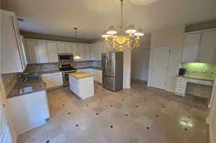 2206 Creekway Dr, Marietta, GA 30066 - Photo 13