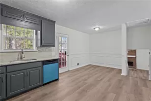 798 Aberdeen Dr, Stone Mountain, GA 30083 - Photo 9