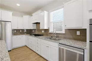 2925 Farmstead Wy, Suwanee, GA 30024 - Photo 11