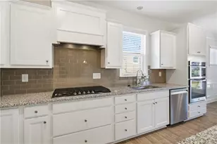 2925 Farmstead Wy, Suwanee, GA 30024 - Photo 9