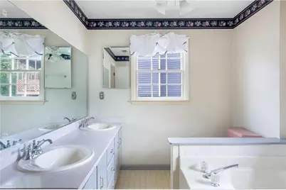 4926 Shallow Ridge Road NE, Kennesaw, GA 30144 - Photo 19