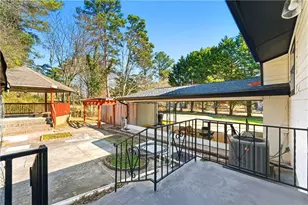 1051 Camellia Dr, Marietta, GA 30062 - Photo 23