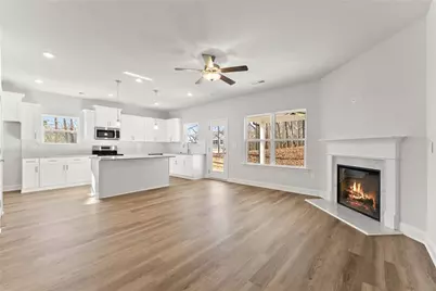 606 Walnut Creek Parkway, Pendergrass, GA 30567 - Photo 15