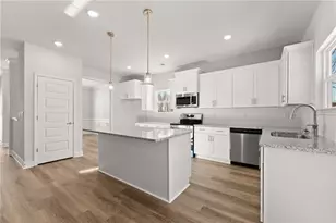 606 Walnut Crk Pkwy, Pendergrass, GA 30567 - Photo 9