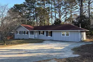 431 Pineridge Rd, Forest Park, GA 30297 - Photo 1