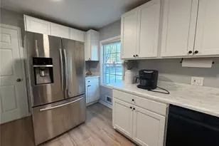 431 Pineridge Rd, Forest Park, GA 30297 - Photo 13