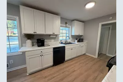 431 Pineridge Road, Forest Park, GA 30297 - Photo 11