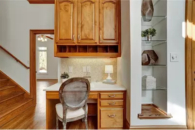 4025 Benell Court SE, Smyrna, GA 30082 - Photo 13