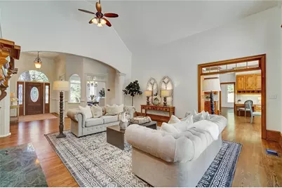 4025 Benell Court SE, Smyrna, GA 30082 - Photo 9