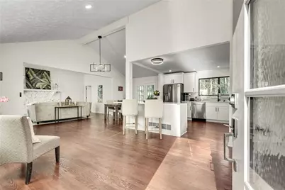 115 Ansley Ct, Roswell, GA 30076 - Photo 11