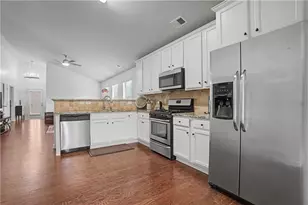 431 Parkstone Dr, Woodstock, GA 30188 - Photo 7