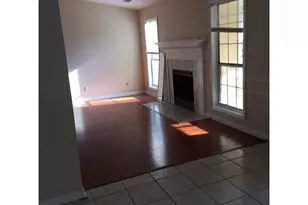 930 Misty Creek Ct, Lawrenceville, GA 30043 - Photo 3