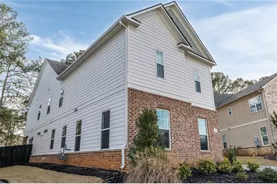 1088 Heatherland Drive NE, Marietta, GA 30066 - Photo 3