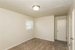 370 Valiant Ln, Riverdale, GA 30274 - Photo 17