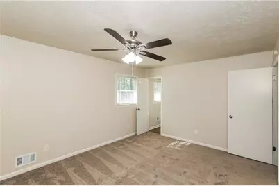 370 Valiant Lane, Riverdale, GA 30274 - Photo 11