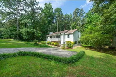 3889 Stone Hearth Place, Marietta, GA 30066 - Photo 3