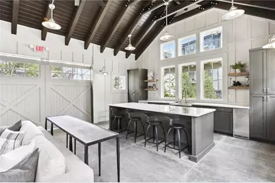 138 Chestnut Circle #6, Atlanta, GA 30342 - Photo 21