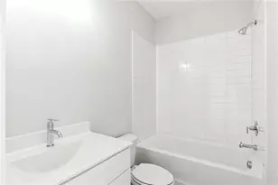 138 Chestnut Cir, Atlanta, GA 30342 - Photo 17