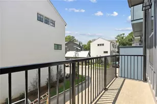 138 Chestnut Cir, Atlanta, GA 30342 - Photo 9