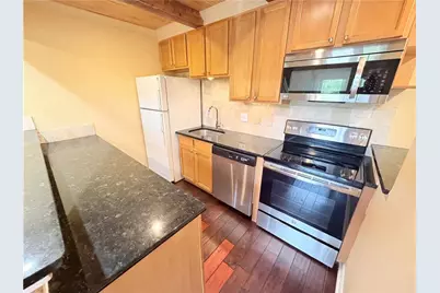 27 Chaumont Square NW, Atlanta, GA 30327 - Photo 7