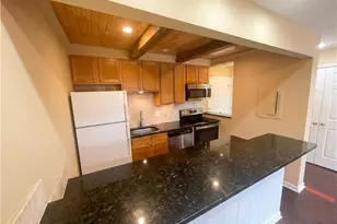 27 Chaumont Square NW, Atlanta, GA 30327 - Photo 7