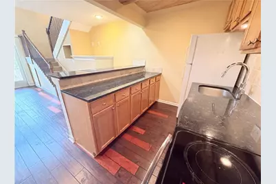 27 Chaumont Square NW, Atlanta, GA 30327 - Photo 9