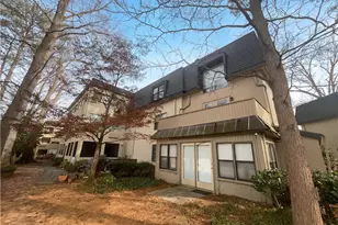 27 Chaumont Square NW, Atlanta, GA 30327 - Photo 21