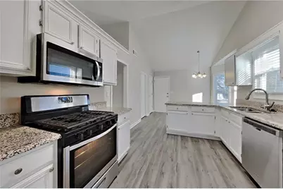 645 Paris Drive, Lawrenceville, GA 30043 - Photo 5