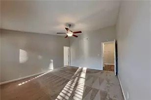 645 Paris Dr, Lawrenceville, GA 30043 - Photo 9